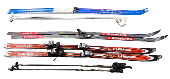 Skis récents avec 4 bâtons - Image 3