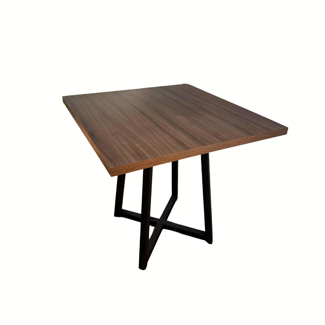 Mesa Nogal Cuadrada (4 puestos)(0.90 x 0.90m)