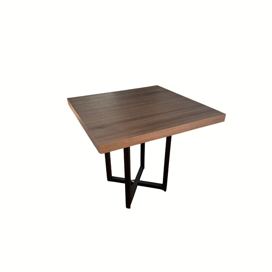 Mesa Auxiliar Nogal (0.60 x 0.60m)