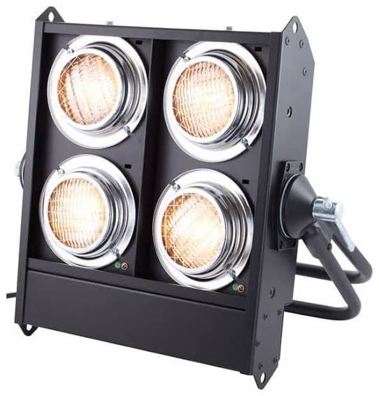 Location Blinder noir FL2600 DWE 4x650W - Startech