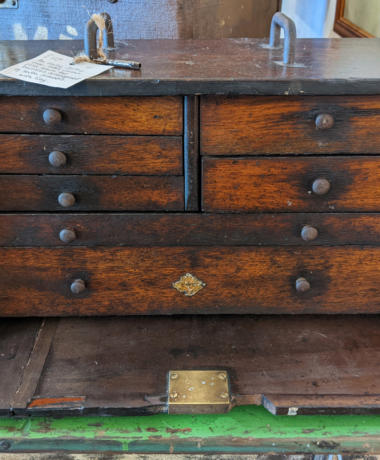 U01 Early C20Th Oak Tool Chest With Fold Down Top Arrangement Of 7 Drawers With Key 01
