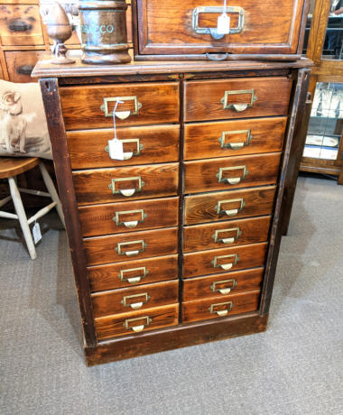 U01 Old Filing Draws 330 01