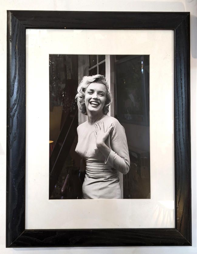 U02 Marilyn Monroe Vintage Portrait 85 01