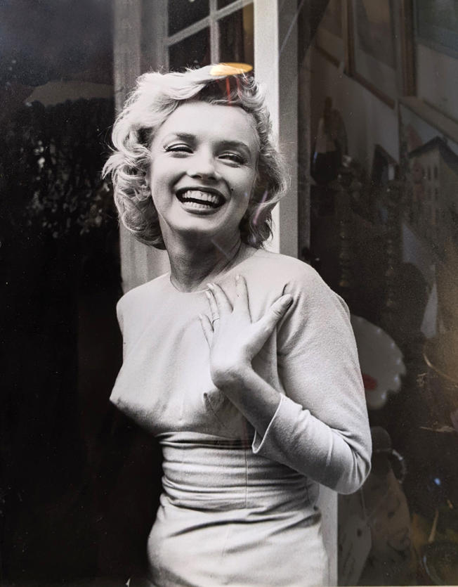 U02 Marilyn Monroe Vintage Portrait 85 02