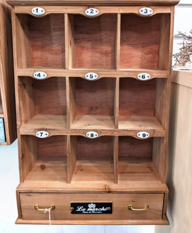 U06 Wall Unit 79 01
