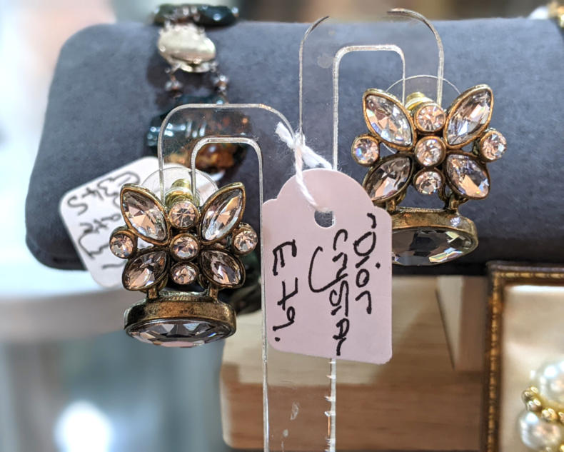 U101 Dior Crystal Earrings 79 02