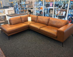 U11 Ex Display Italian Leather Corner Unit From The Lucczo Range Rrp 3995 1395 01