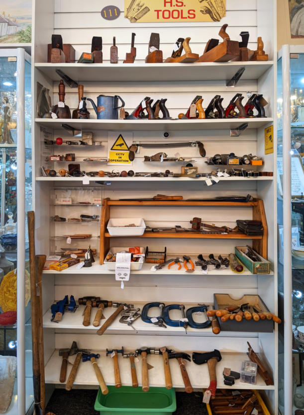 U111 Vintage Tools Selection 2607 01