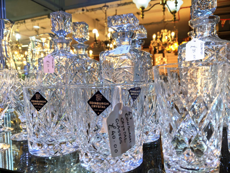 U115 Glass Crystal Selection 01