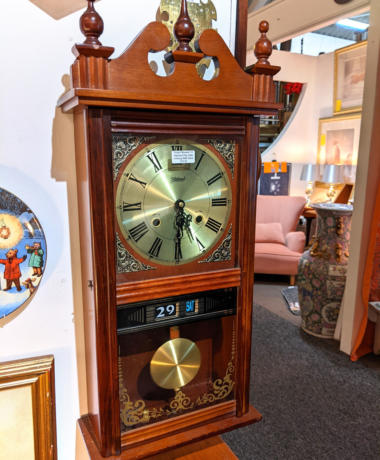 U13 Highland Day Date Chiming Wall Clock 55 01