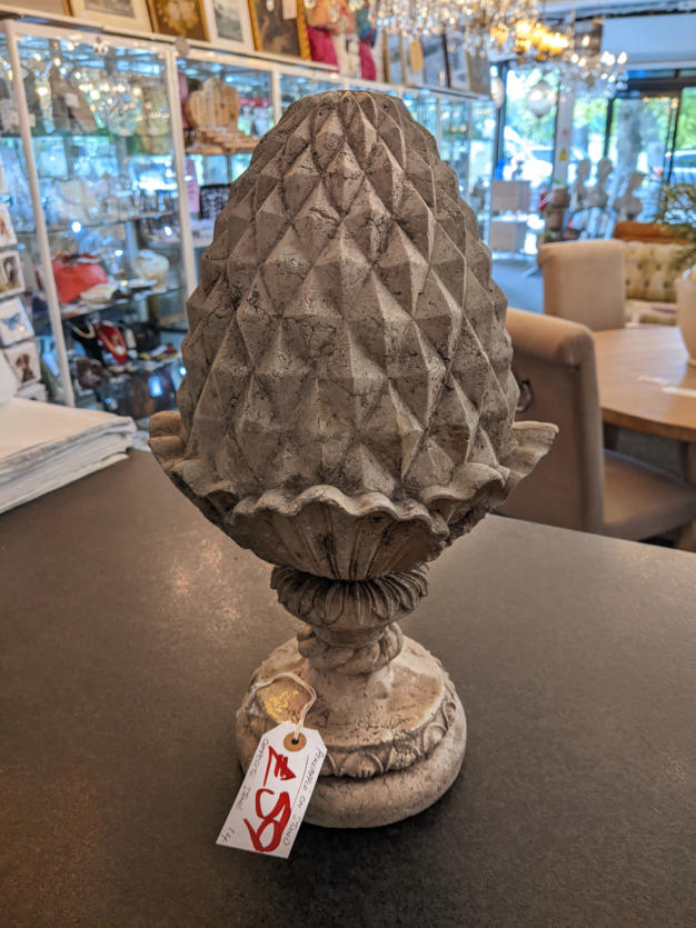 U14 Pineapple On Stand Composite Stone 59 01