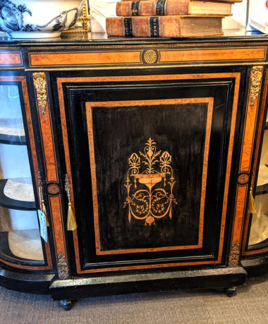 U14 Victorian Credenza 595 01