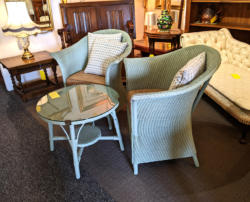 U15 Lovely Lloyd Loom Glass Top Table 2 Chairs 195 02
