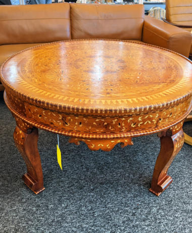 U15 Stunning Round Table Inlaid With Mother Of Pearl 125 01
