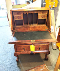U15 Superb Burr Walnut Bureau Fitted Interior And Laovely Ball Claw Feet With Key 295 01
