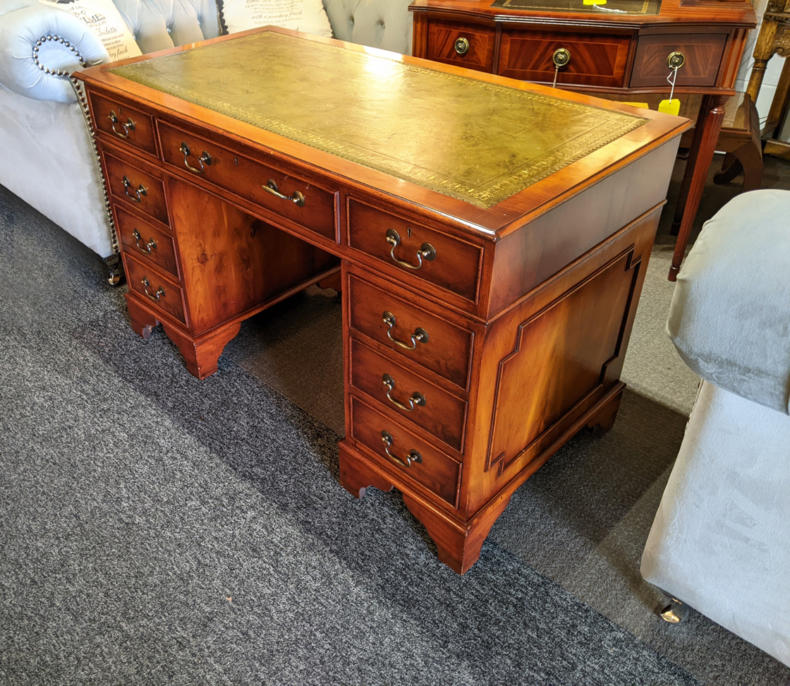 U15 Twin Pedestal Desk With Green Leather Top Two Keys 295 02