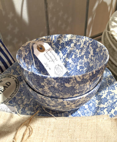 U16 2 Vintage Burleigh Bowls 25 01