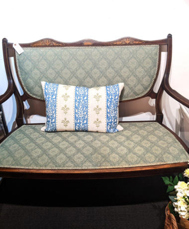 U16 Edwardian Inlaid Mahogany Settee 285 01