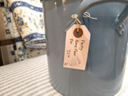 U16 Pretty Blue Flour Pot 75 02