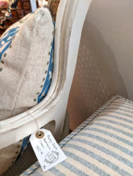 U16 Pretty French Bedroom Chair 145 02