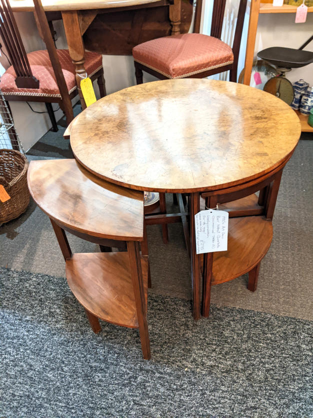 U18 1930S Art Deco Burr Walnut Quortetto Occasional Tables Where The 4 Smaller Tables Hang From The Circular Top 295 01