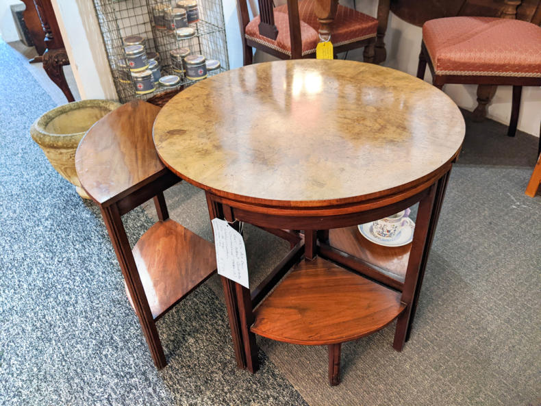 U18 1930S Art Deco Burr Walnut Quortetto Occasional Tables Where The 4 Smaller Tables Hang From The Circular Top 295 03