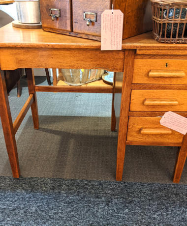 U18 1940S Extendable Oak Desk With Drop Leaf And Pull Out Shelf 275 01