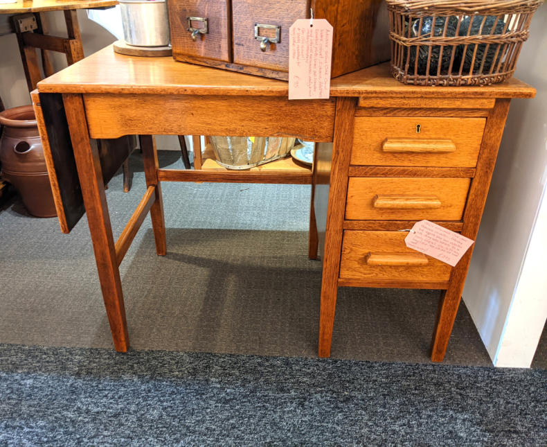U18 1940S Extendable Oak Desk With Drop Leaf And Pull Out Shelf 275 01