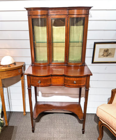 U39 Edwardian Inlaid Mahogany Serpentine Fronted Glazed Cabinet 325 01