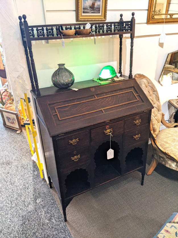 U39 Liberty Style Bureau 295 02