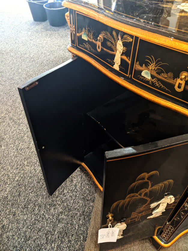 U40 Chinese Cabinet 275 04