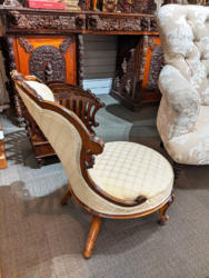 U40 Victorian Walnut Nursing Chair 165 02