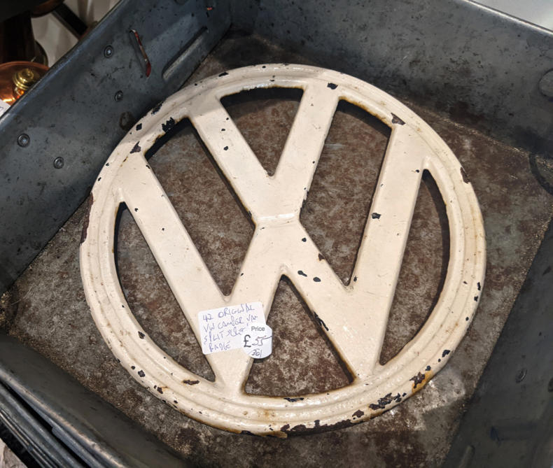 U42 Original Vw Camper Split Screen Badge 55 01