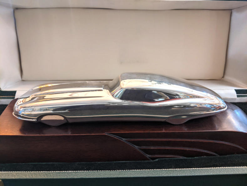 U50 Silver Art Deco E Type Style Desk Ornament 01