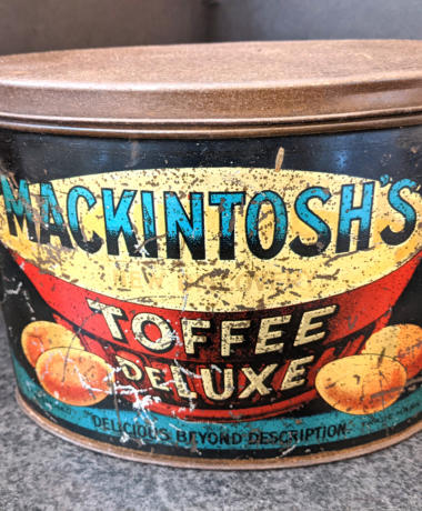 U51 Edwardian Mac Kintoshs Toffee Tin 20 01