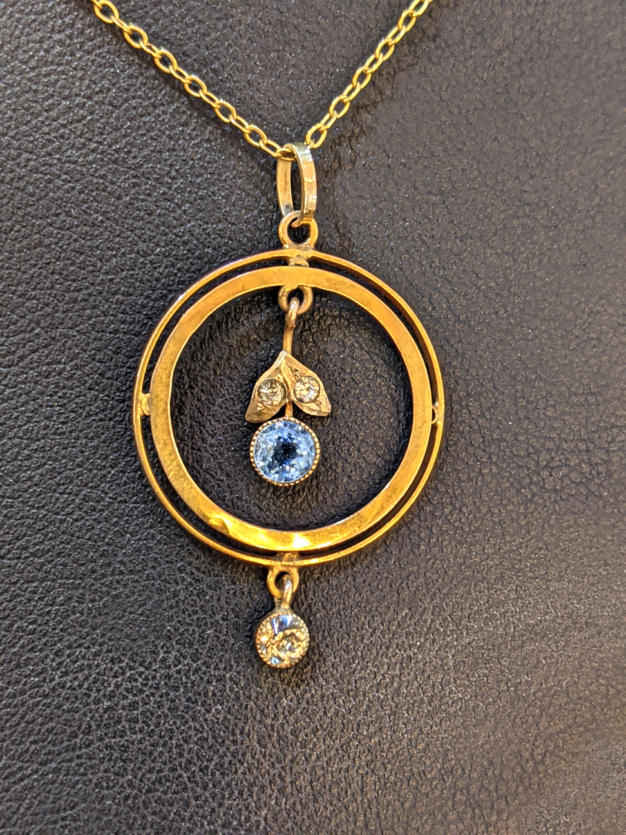 U55 Art Deco 9Ct Gold Pendant And Chain 160 01