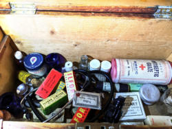 U72 Big Box Of Medical Items Job Lot Not Intended For Medical Use 25 02