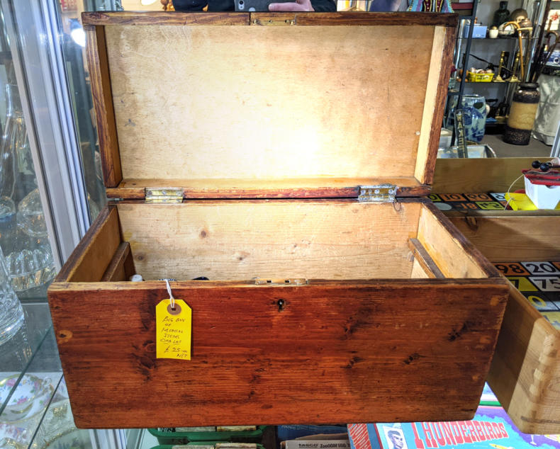 U72 Big Box Of Medical Items Job Lot Not Intended For Medical Use 25 01