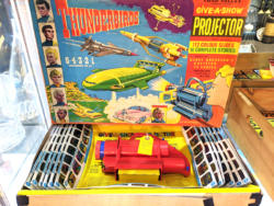 U72 Original Thunderbirds Chad Valley Projector Set 34 01
