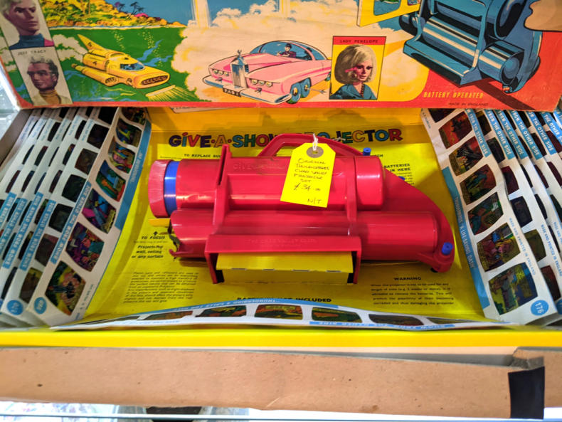 U72 Original Thunderbirds Chad Valley Projector Set 34 03