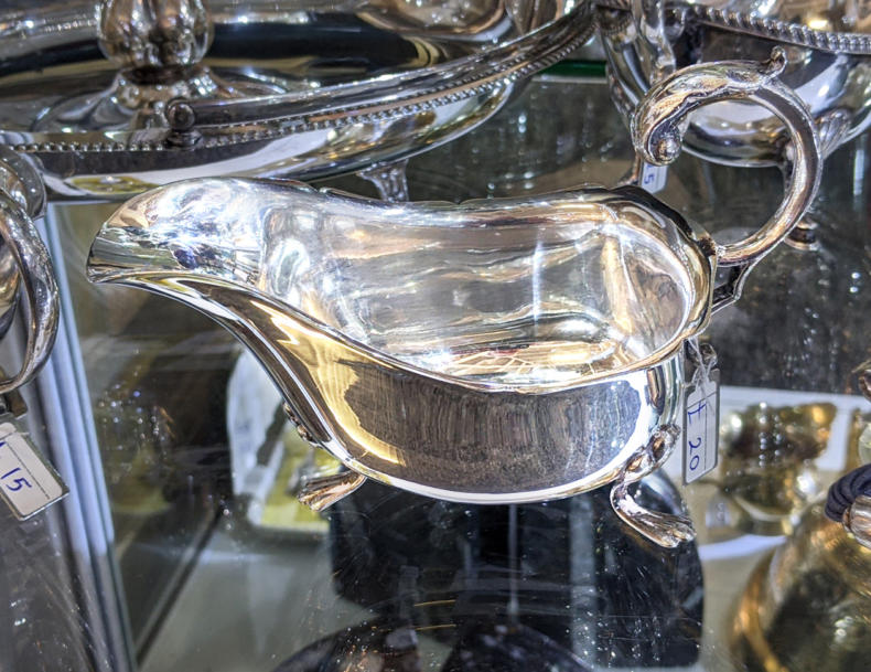 U82 Silver Plated Gravy Boat 20 01