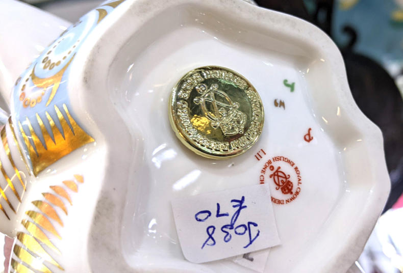 U83 Royal Crown Derby Dolphin 70 02