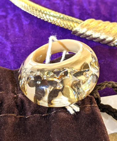 U84 Vintage Circa 2000 Louis Vuitton Signature Lucite Dome Ring With Velvet Bag Was 259 229 01