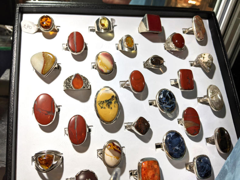 U86 Gemstone Jewellery Selection 03