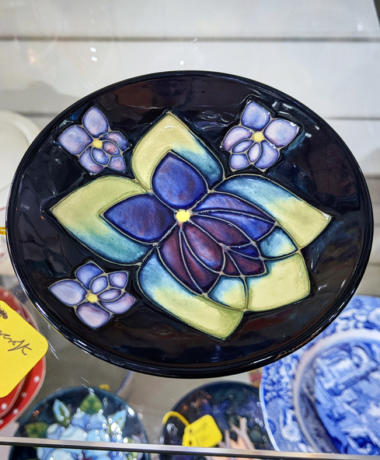 U99 Moorcroft Dish 32 01C