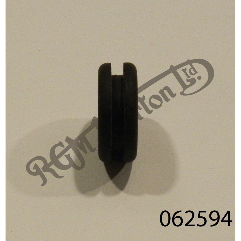 RUBBER WIRING LOOM GROMMET, 71 ONWARDS
