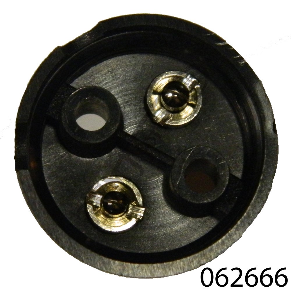 POWER TAKE OFF ACCESSORY PLUG AND SOCKET