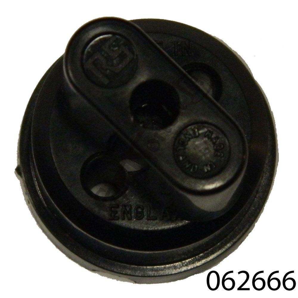 POWER TAKE OFF ACCESSORY PLUG AND SOCKET