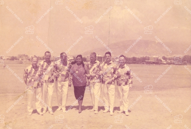 Les Chakachas con Kary Kenton 