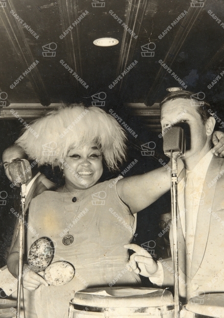 Les Chakachas con Kary Kenton y Henri Breyre 